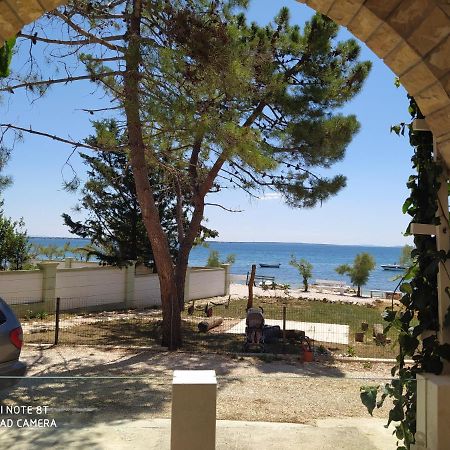 Apartmani Ana Vir Exterior foto
