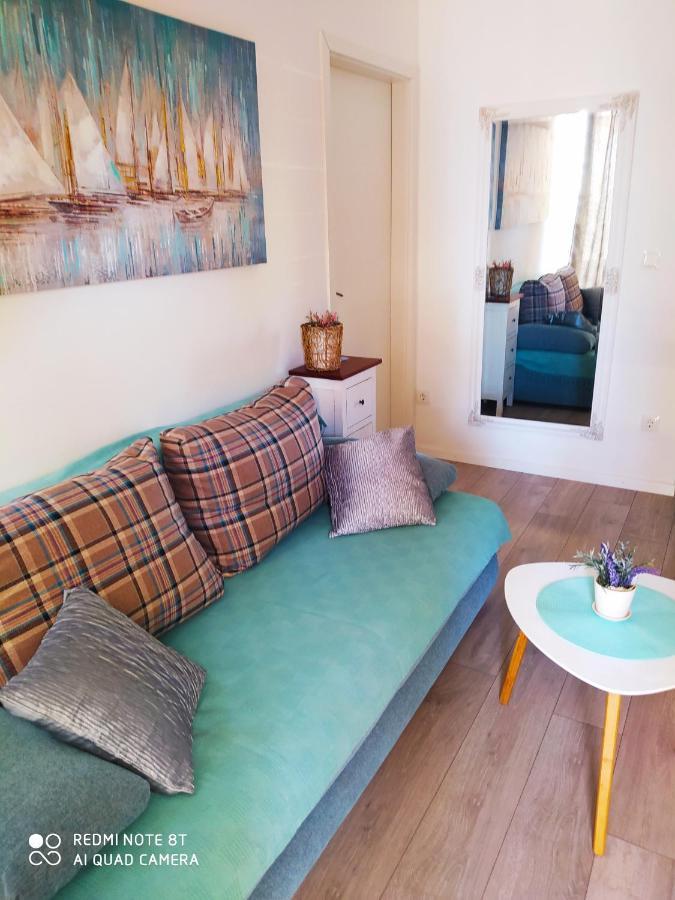 Apartmani Ana Vir Exterior foto